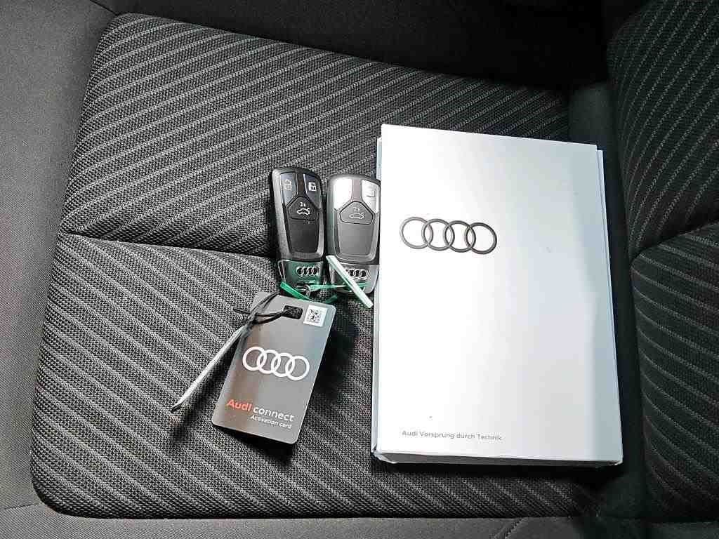 Audi Q5 2024 г. Зелёный, пробег 40995 км