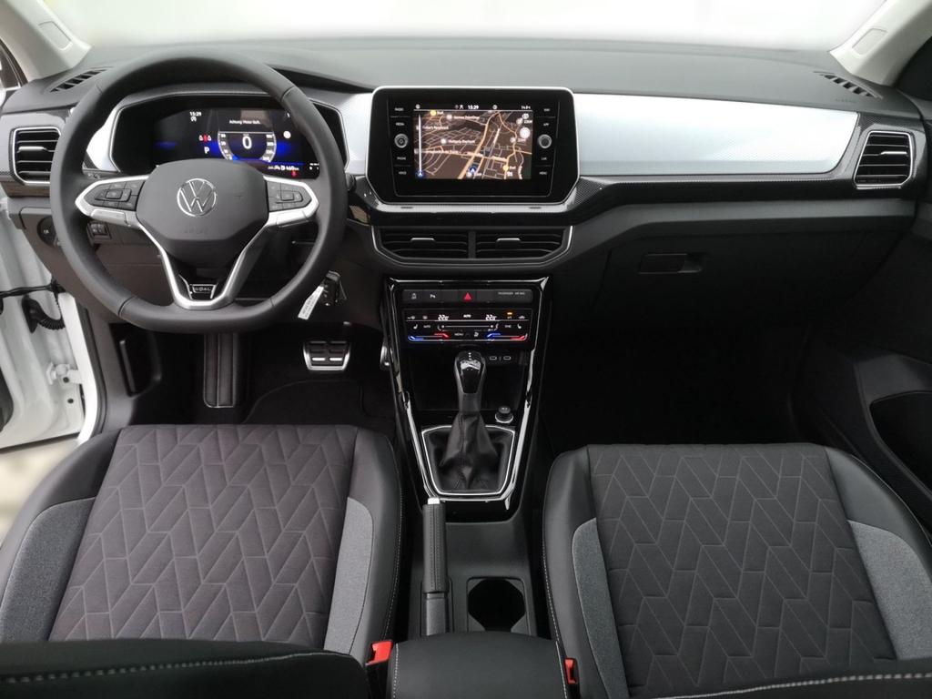 Volkswagen T-Cross 2024 г. Белый, пробег 22923 км