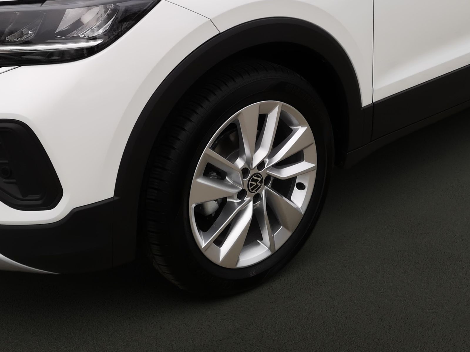 Volkswagen T-Cross 2024 г. Белый, пробег 22926 км