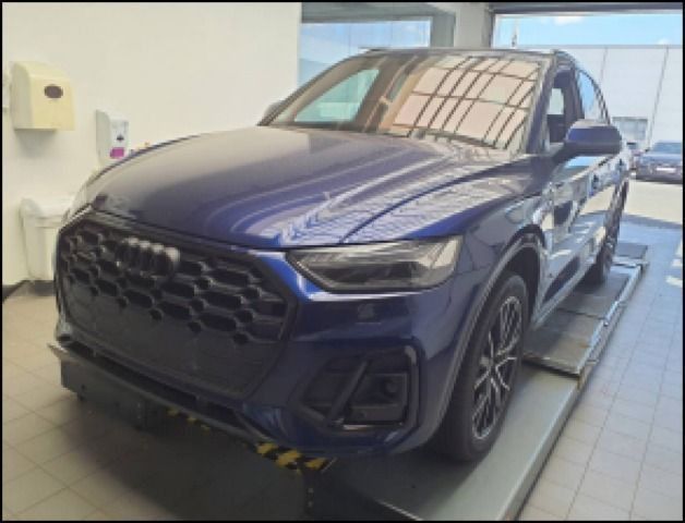 Audi Q5 2023 г. Синий, пробег 53580 км