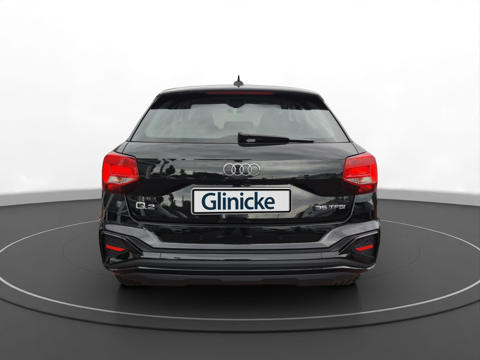 Audi Q2 2023 г. Чёрный, пробег 41300 км