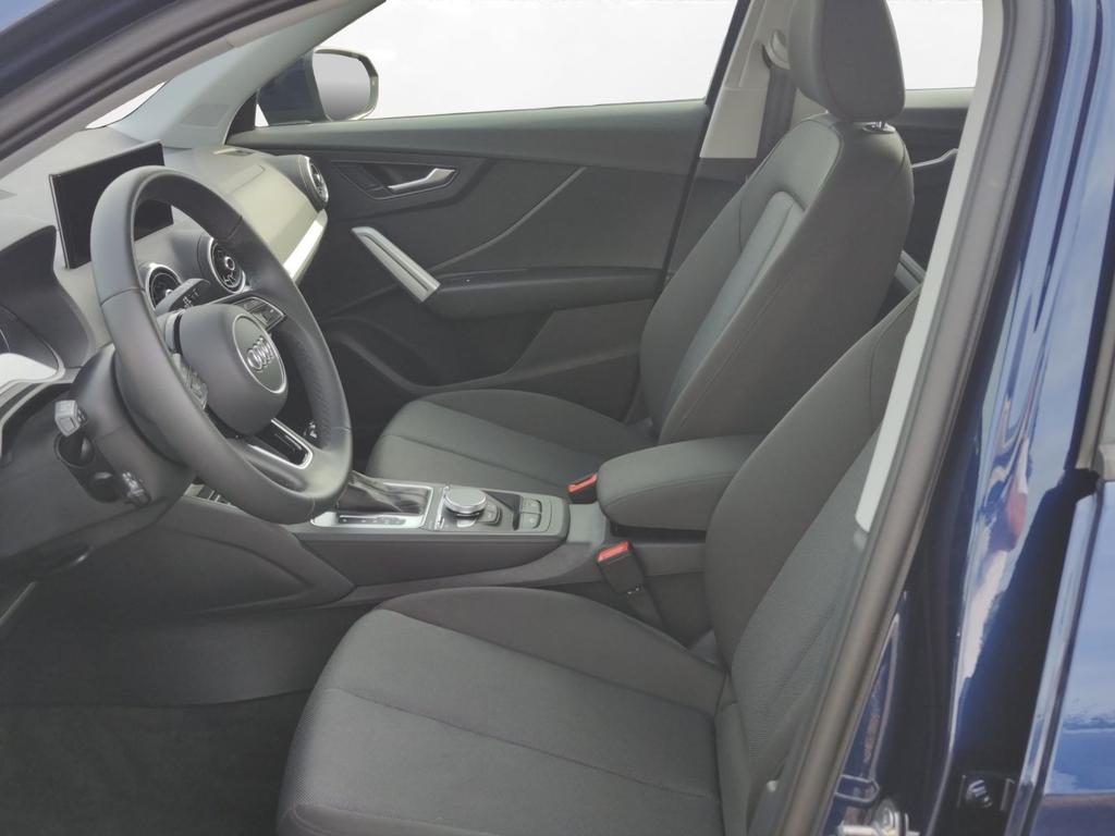 Audi Q2 2023 г. Синий, пробег 26650 км