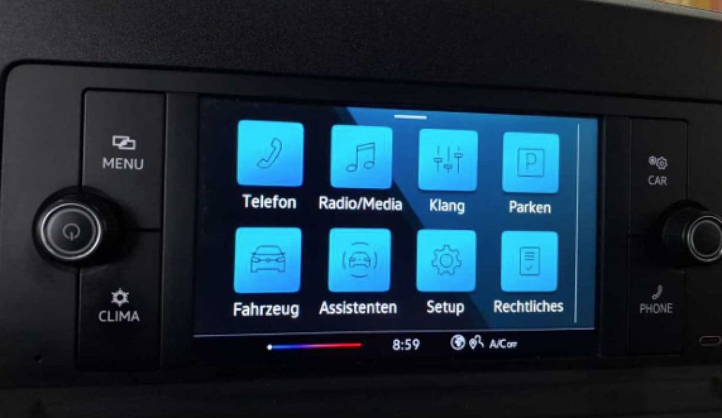Volkswagen Caddy 2023 г. Белый, пробег 32750 км