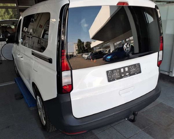 Volkswagen Caddy 2023 г. Белый, пробег 45150 км