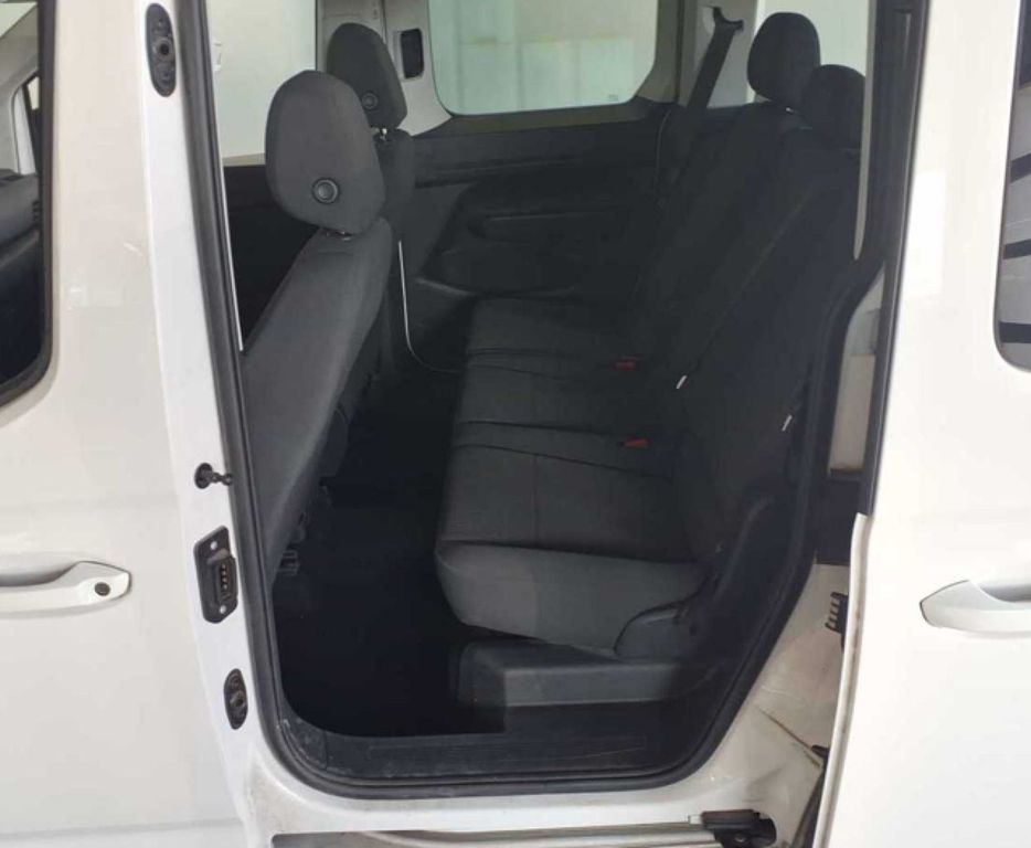 Volkswagen Caddy 2023 г. Белый, пробег 45150 км