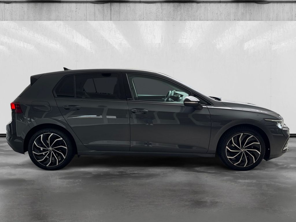 Volkswagen Golf 2022 г. Серый, пробег 44385 км