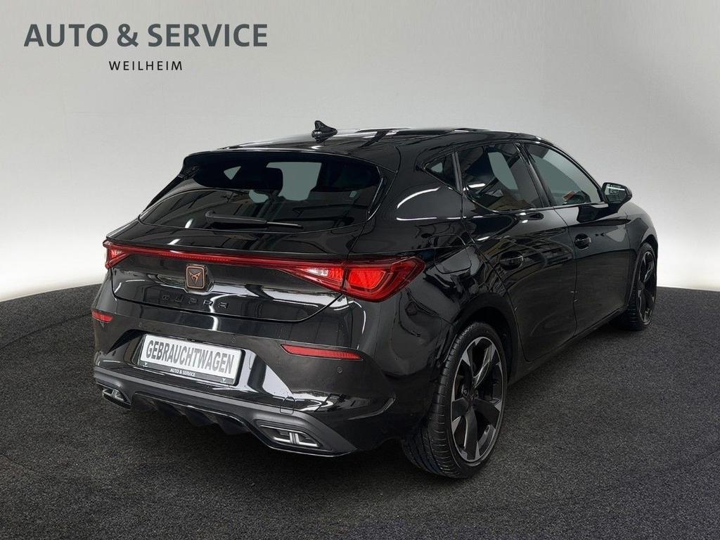 Cupra Leon 2023 г. Чёрный, пробег 39382 км