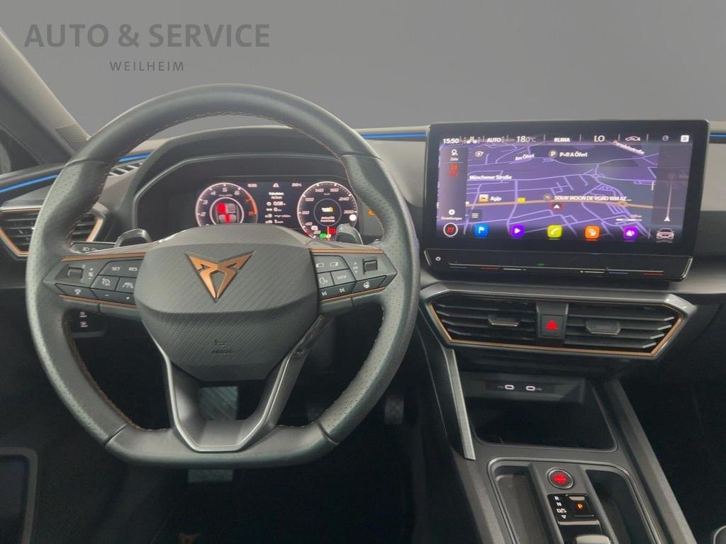 Cupra Leon 2023 г. Чёрный, пробег 39382 км