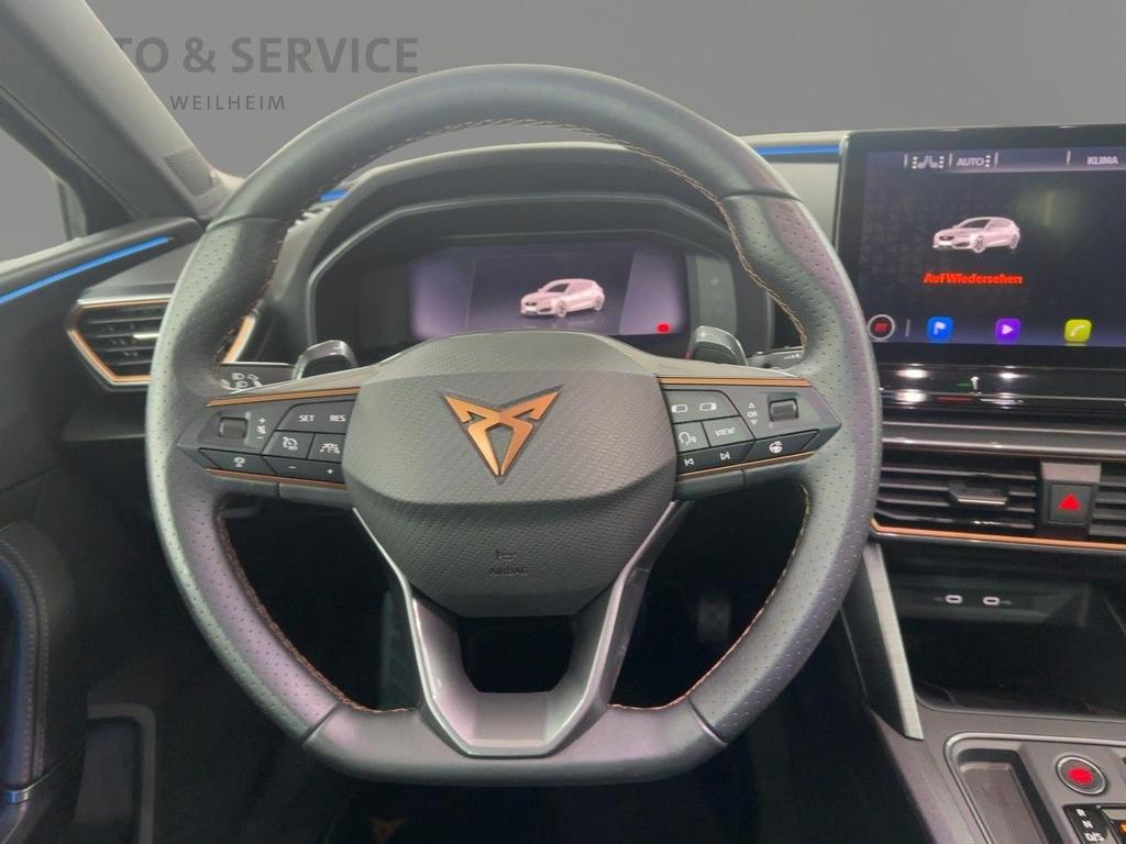 Cupra Leon 2023 г. Чёрный, пробег 39382 км