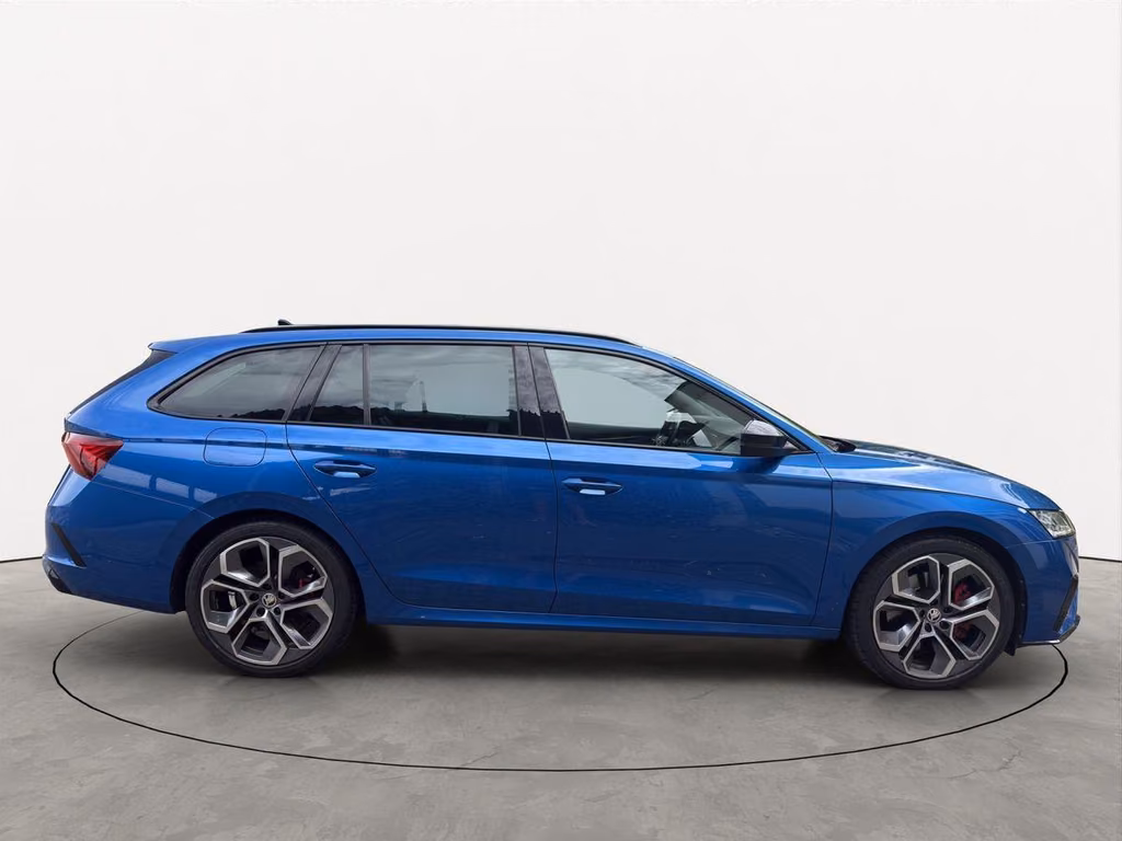 Skoda Octavia 2021 г. Синий, пробег 49438 км