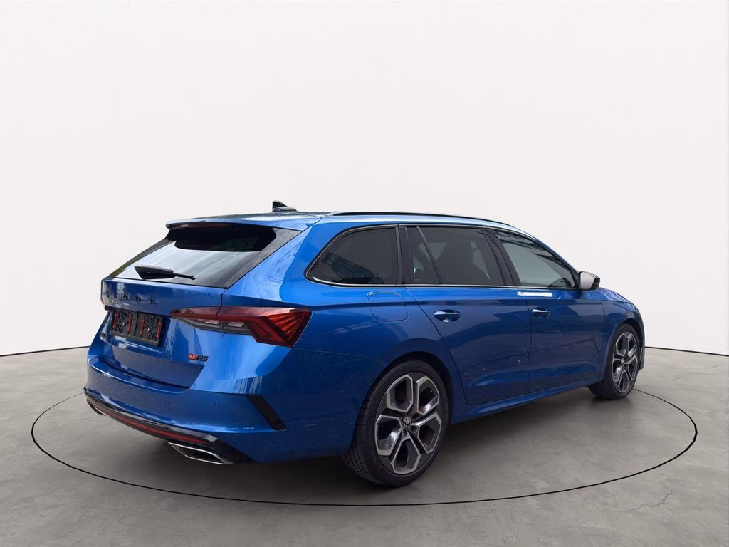 Skoda Octavia 2021 г. Синий, пробег 49438 км