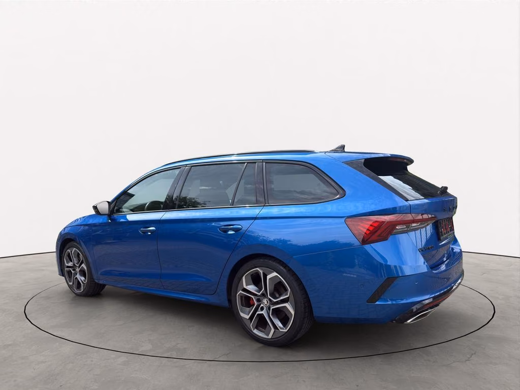 Skoda Octavia 2021 г. Синий, пробег 49438 км