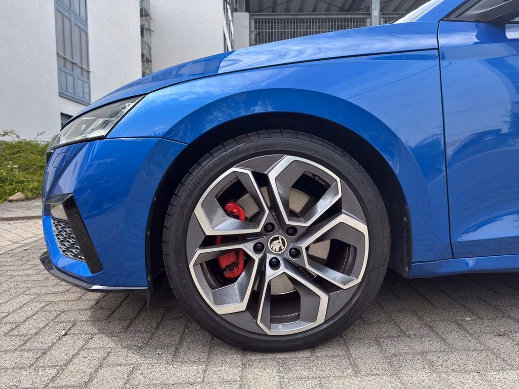 Skoda Octavia 2021 г. Синий, пробег 49438 км