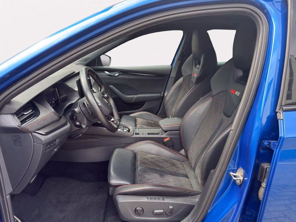 Skoda Octavia 2021 г. Синий, пробег 49438 км