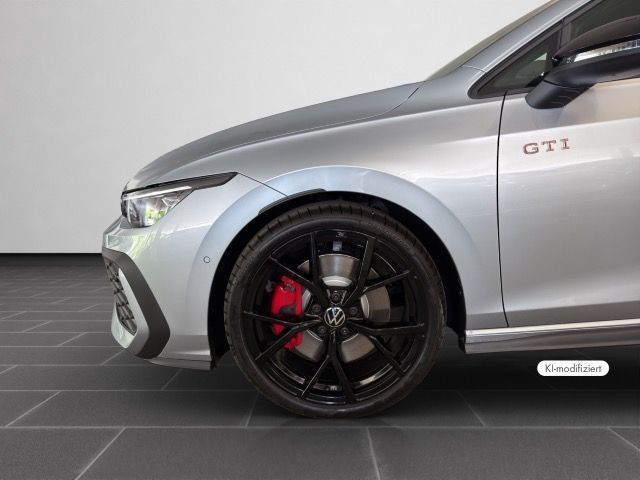 Volkswagen Golf 2026 г. Серебристый, пробег 5900 км