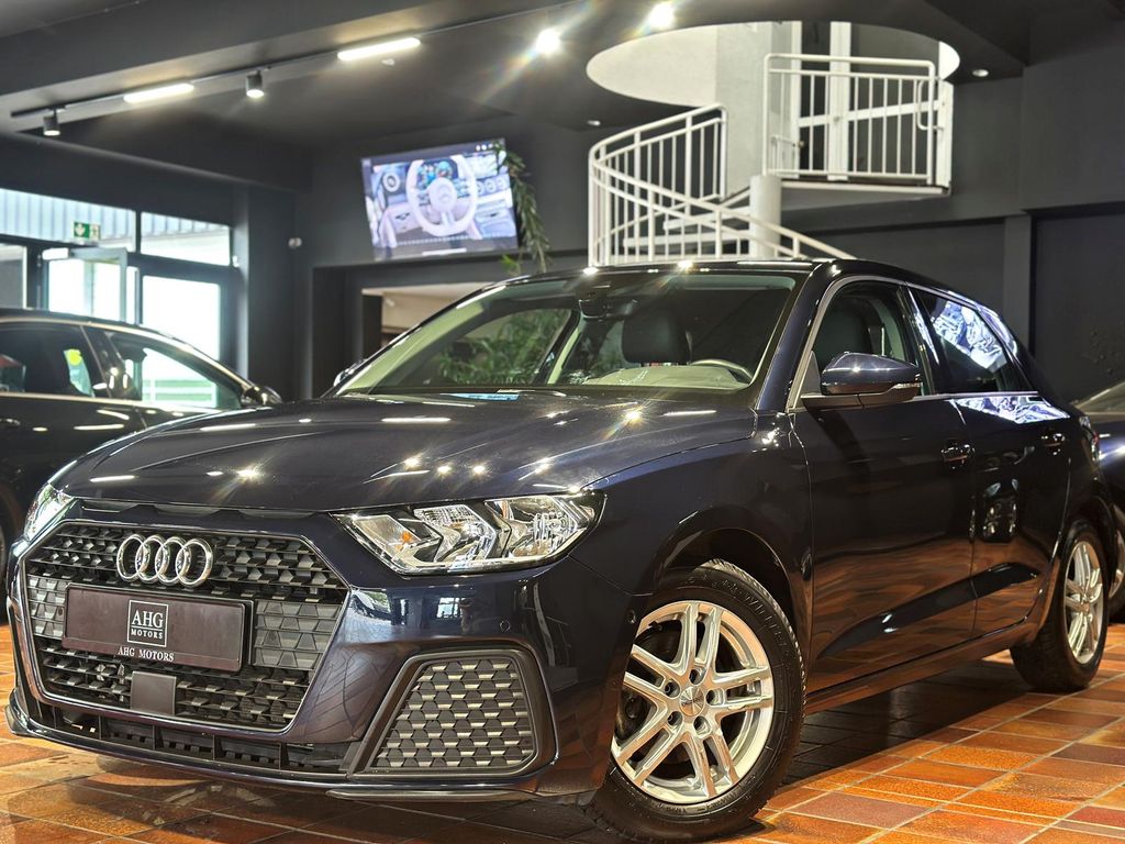 Audi A1 2022 г. Синий, пробег 19970 км