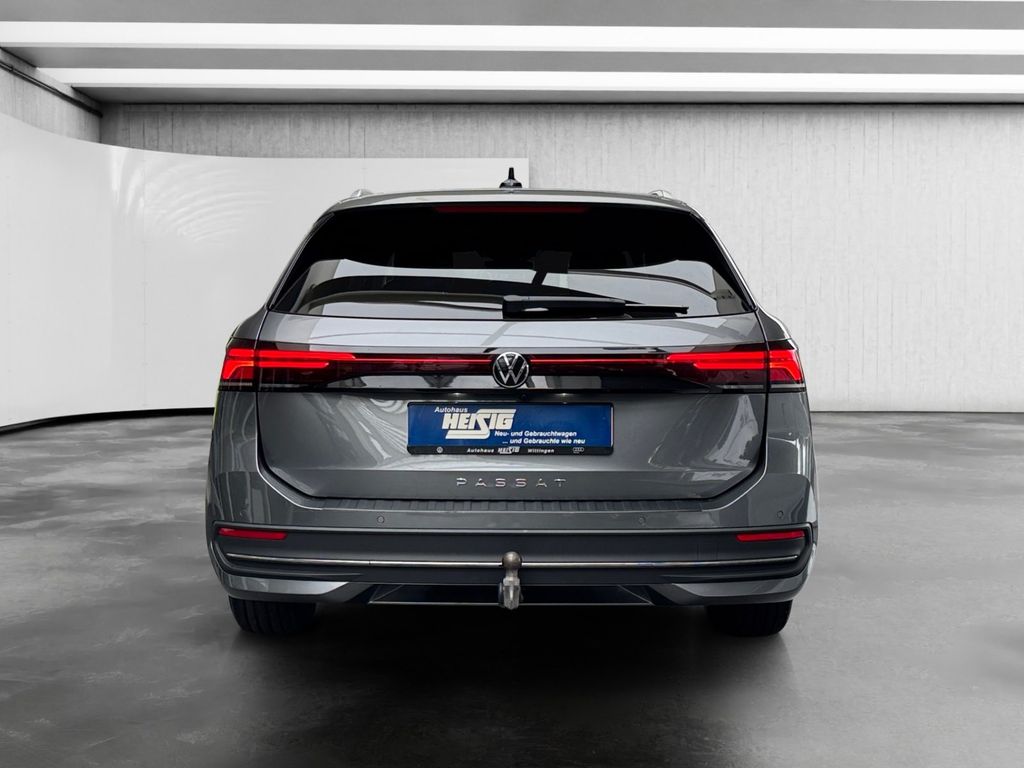 Volkswagen PASSAT VARIANT 2024 г. Серый, пробег 42715 км