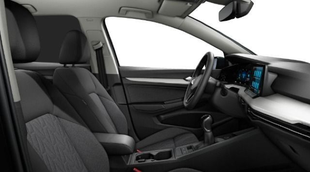 Volkswagen Golf 2024 г. Серый, пробег 32557 км