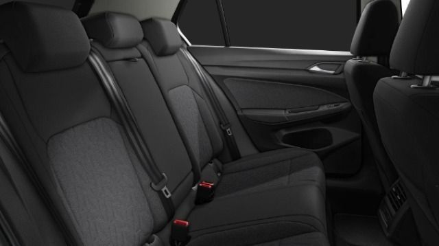 Volkswagen Golf 2024 г. Серый, пробег 32557 км