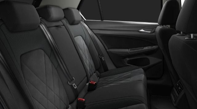 Volkswagen Golf 2024 г. Чёрный, пробег 18353 км