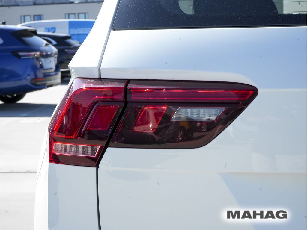 Volkswagen Tiguan 2022 г. Белый, пробег 59965 км