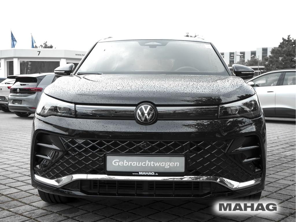 Volkswagen Tiguan 2025 г. Чёрный, пробег 11613 км