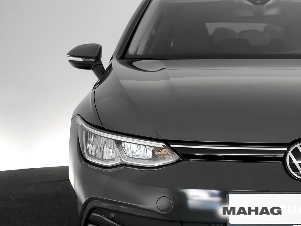 Volkswagen Golf 2023 г. Серый, пробег 50202 км