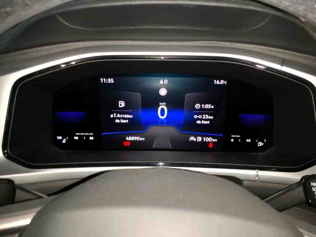 Volkswagen T-Roc 2022 г. Серый, пробег 49000 км