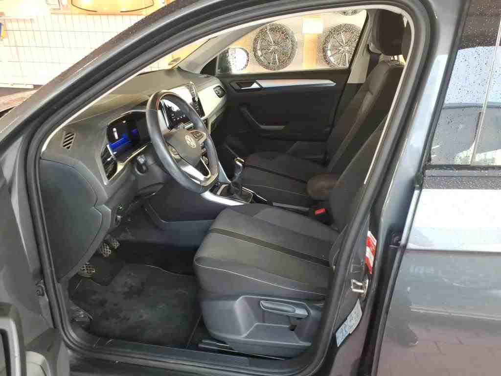 Volkswagen T-Roc 2022 г. Серый, пробег 49000 км