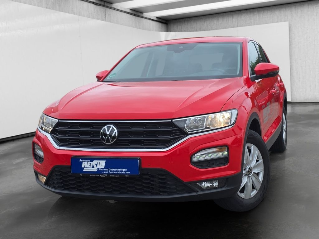 Volkswagen T-Roc 2023 г. Красный, пробег 38665 км