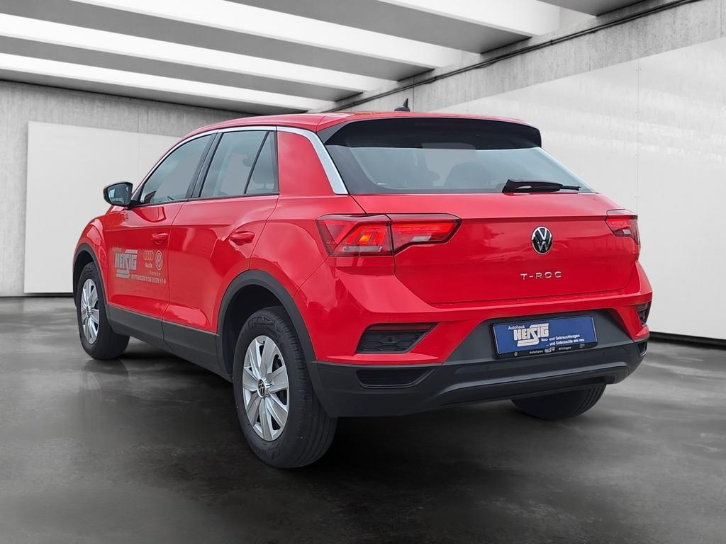 Volkswagen T-Roc 2023 г. Красный, пробег 38665 км