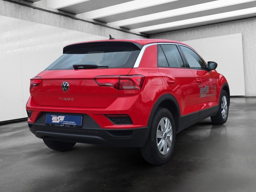 Volkswagen T-Roc 2023 г. Красный, пробег 38665 км
