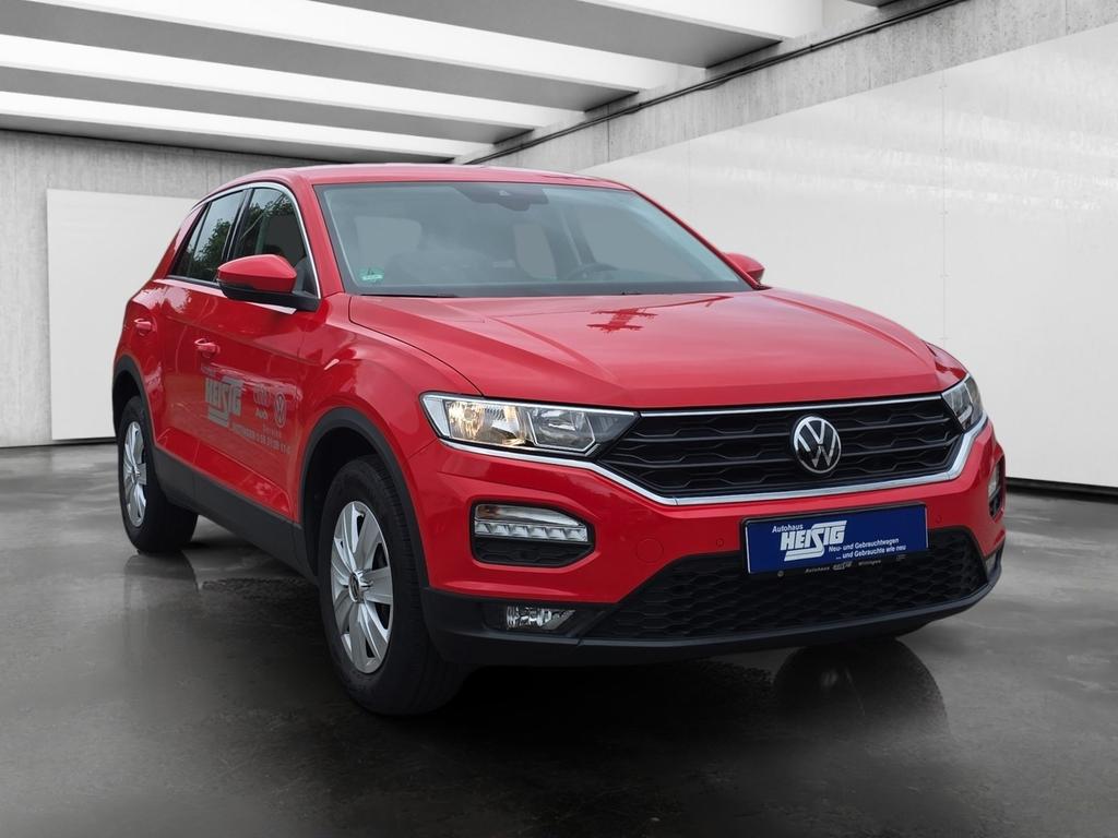 Volkswagen T-Roc 2023 г. Красный, пробег 38665 км