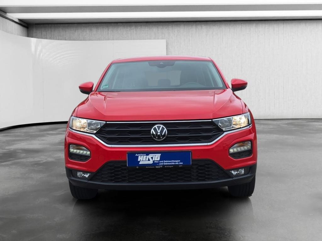 Volkswagen T-Roc 2023 г. Красный, пробег 38665 км