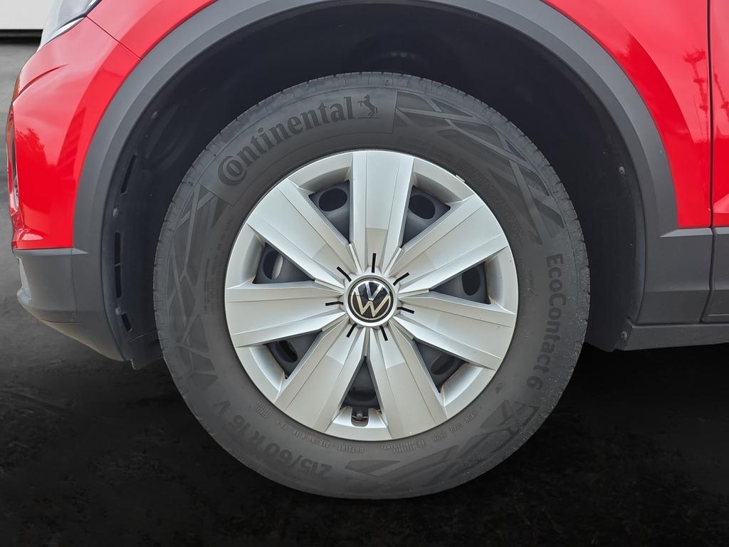 Volkswagen T-Roc 2023 г. Красный, пробег 38665 км