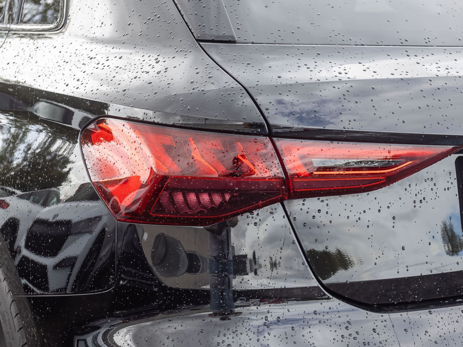 Audi A3 2023 г. Чёрный, пробег 23670 км