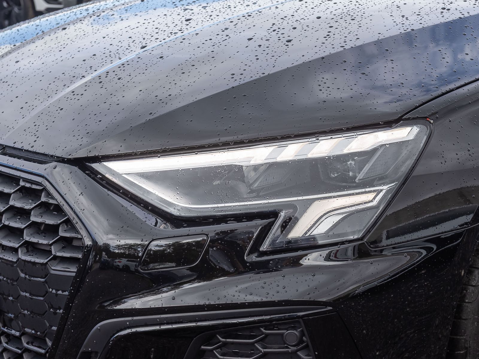Audi A3 2023 г. Чёрный, пробег 23670 км