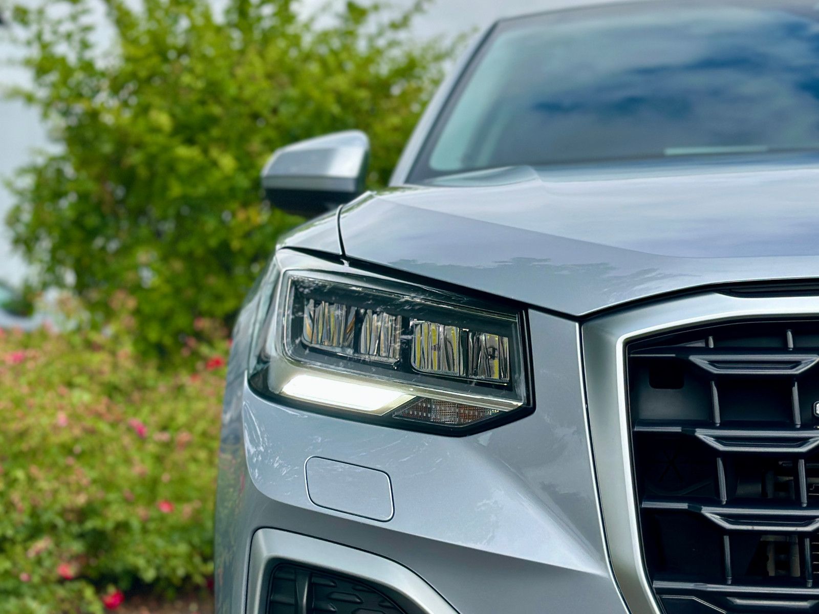 Audi Q2 2023 г. Серебристый, пробег 42790 км