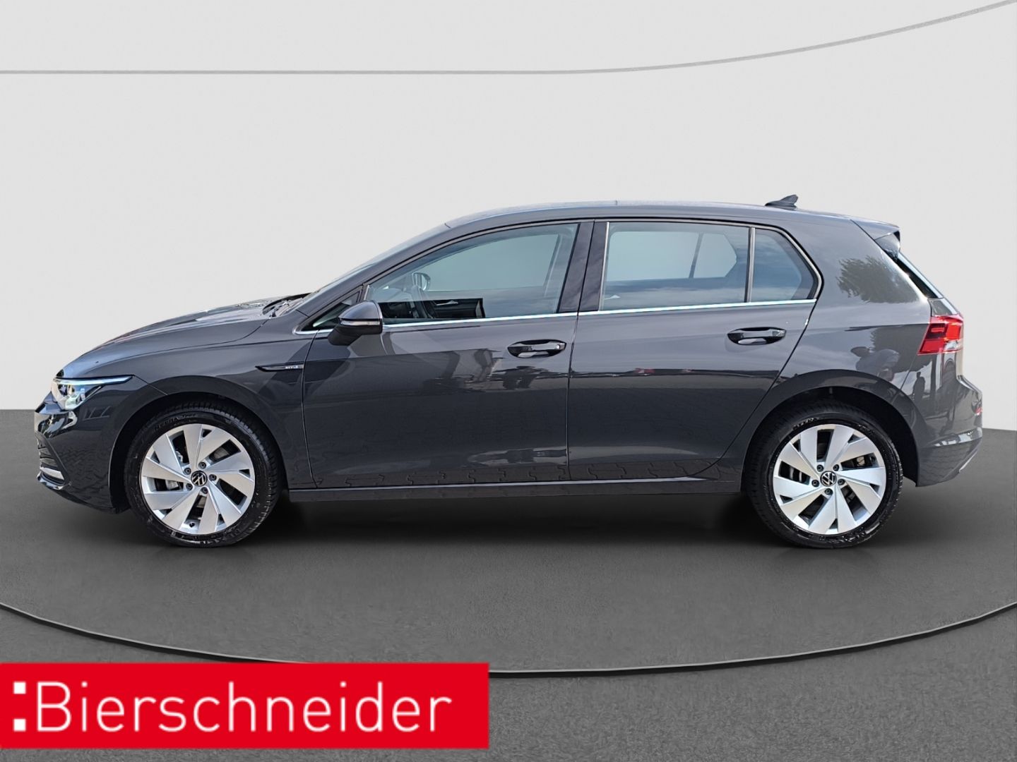 Volkswagen Golf 2024 г. Серый, пробег 23250 км