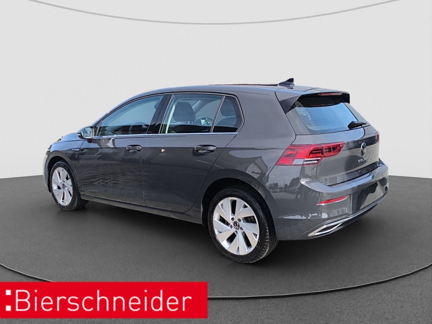 Volkswagen Golf 2024 г. Серый, пробег 23250 км