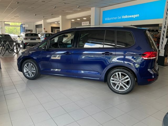 Volkswagen Touran 2025 г. Синий, пробег 50 км