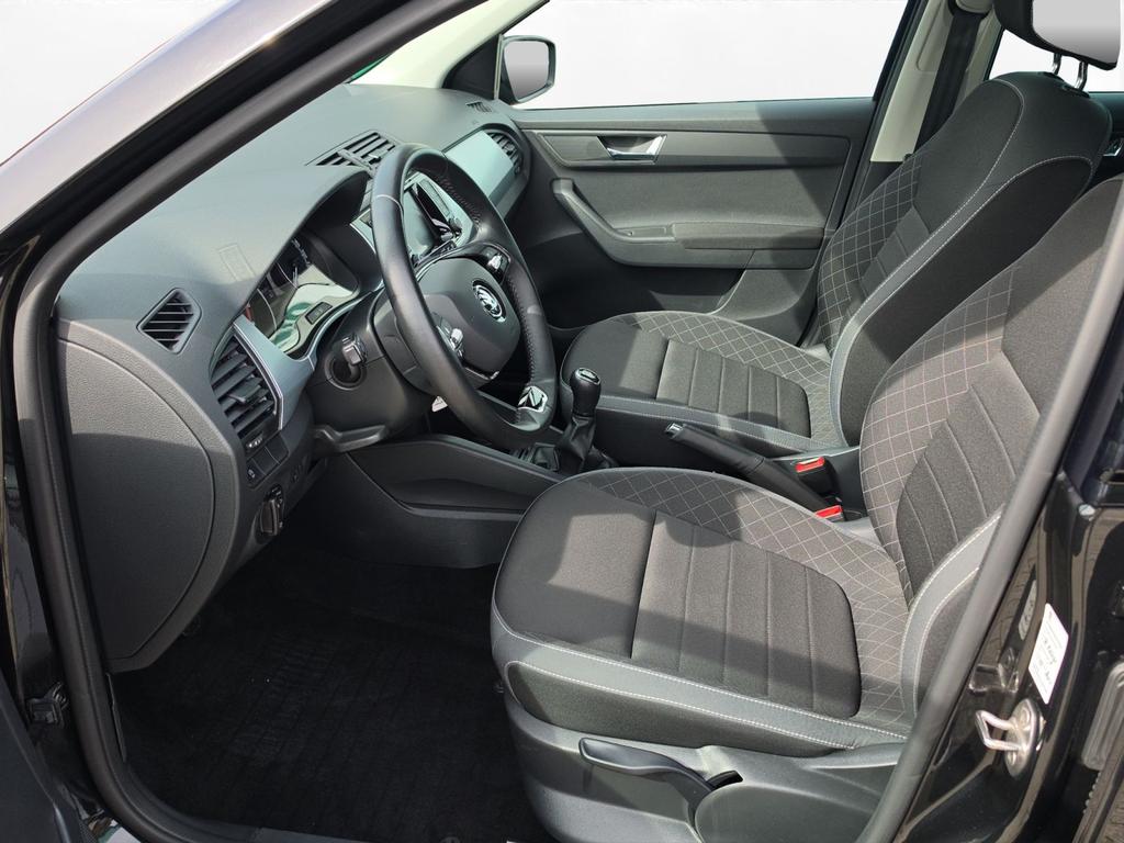 Skoda Fabia 2022 г. Чёрный, пробег 58584 км
