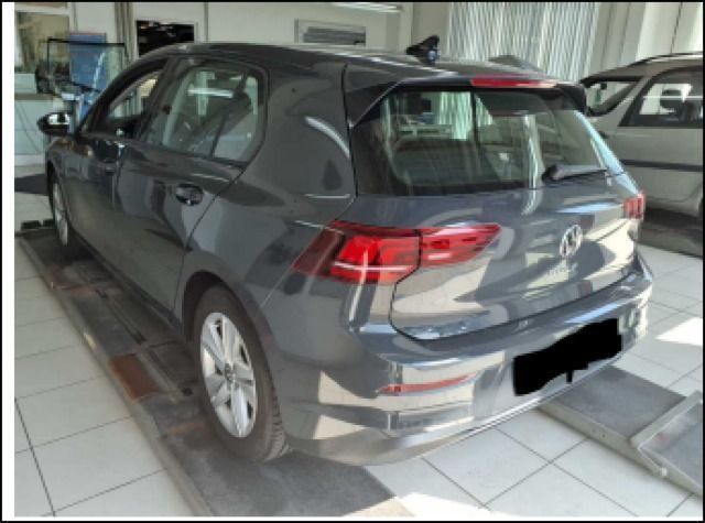 Volkswagen Golf 2024 г. Серый, пробег 14978 км