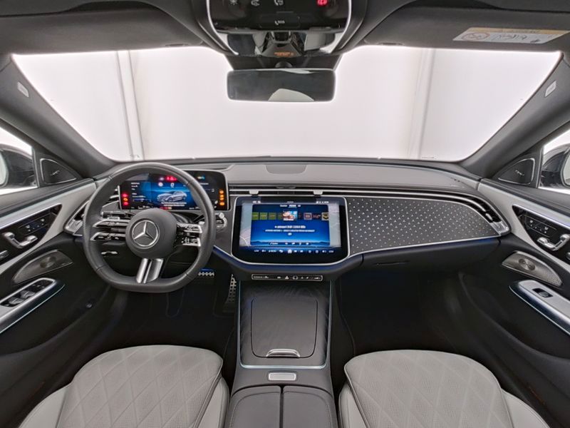 Mercedes-Benz E 450 2025 г. Чёрный, пробег 19900 км
