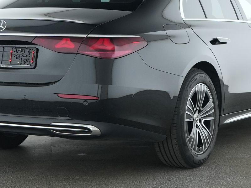 Mercedes-Benz E 220 2025 г. Чёрный, пробег 19456 км