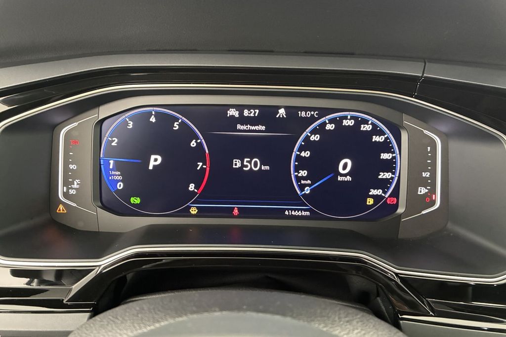 Volkswagen Taigo 2022 г. Серебристый, пробег 41460 км