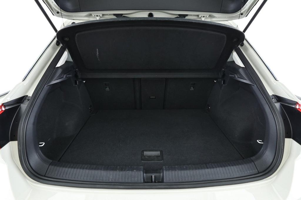 Volkswagen T-Roc 2022 г. Серый, пробег 37296 км