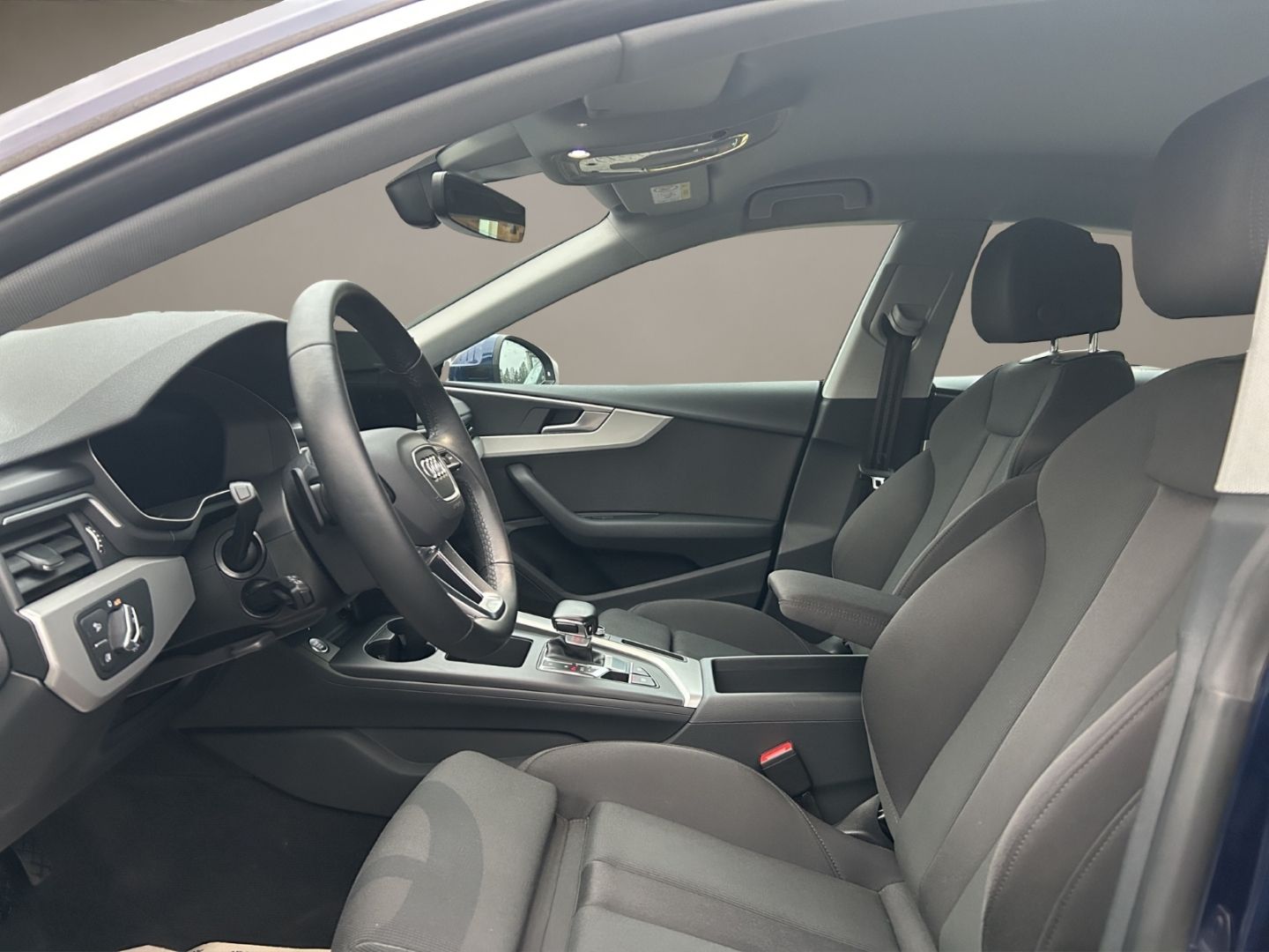 Audi A5 2022 г. Синий, пробег 57600 км