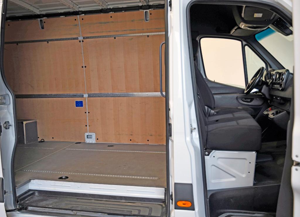 Mercedes-Benz SPRINTER 2025 г. Белый, пробег 43207 км