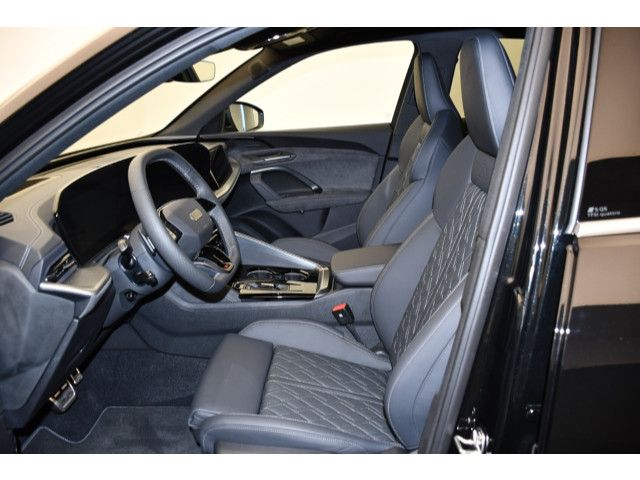 Audi SQ5 2025 г. Чёрный, пробег 41000 км